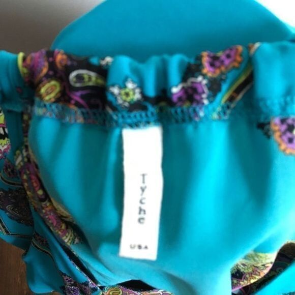 Tyche Medallion Print Top - Picture 6 of 7